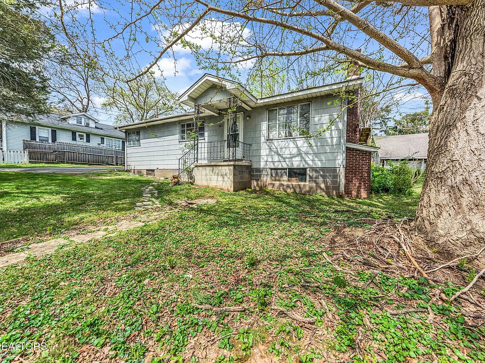 1st image of 2909 Montbelle Dr