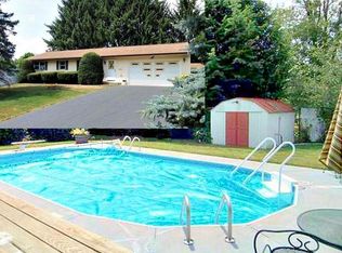 2 Mountainview Dr, Oneonta, NY 13820