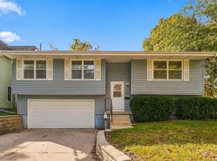 503 Tremont St, Cedar Falls, IA 50613