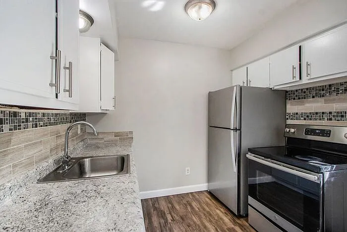 444 Garland St #2 — Photo 2