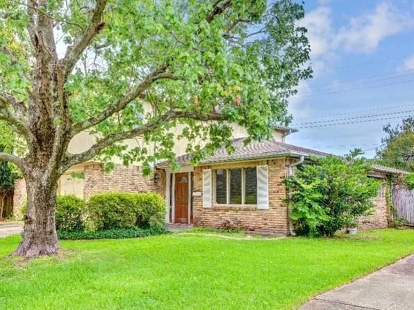 2139 Mediamolle Dr, New Orleans, LA 70114