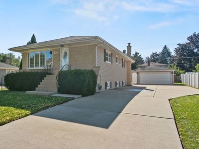 780 N Adele St, Elmhurst, IL, 60126