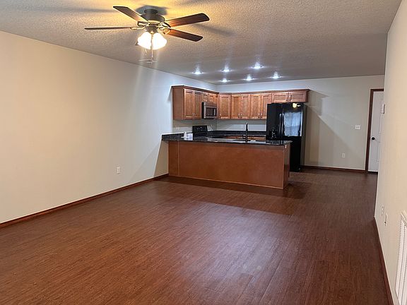 3rd image of 3056 Dusty Ln #3056