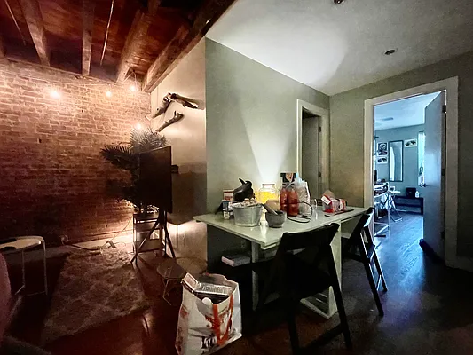 Rented by ERNY LLC | media 47
