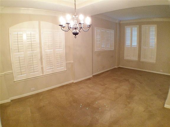 4th image of 2459 Waterside Dr