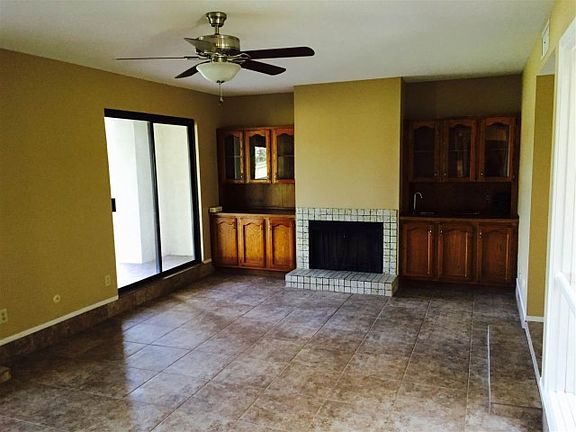 5th image of 3044 E Torrey Pines Cir