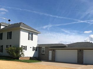 3162 584th Ave, Sabula, IA 52070