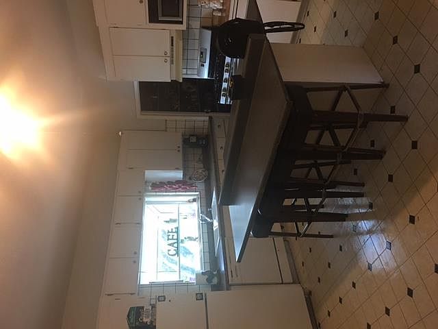 2nd image of 7415 Rosanna St