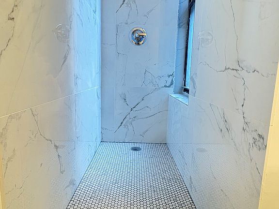 5th image of 349 E 82nd St APT 4R