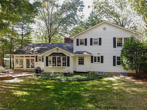 2nd image of 6807 Tanglewood Dr