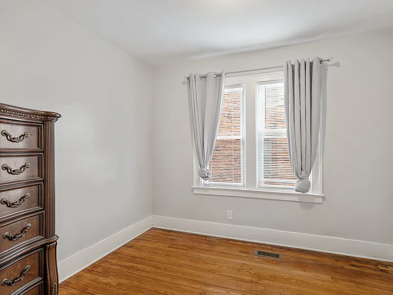 283 Piper Blvd — Photo 14