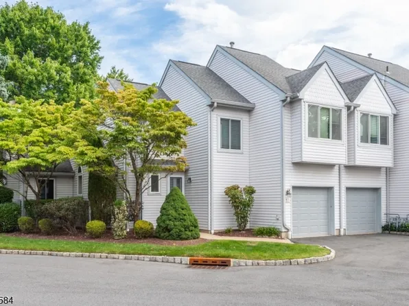 17 Constitution Ct, Montville Twp., NJ 07045