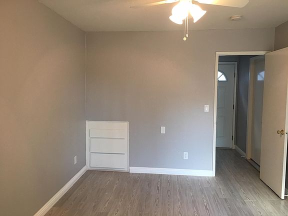 Downstairs Bedroom 1