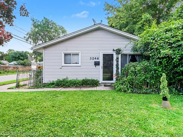 3246 Harris St, Ferndale, MI 48220