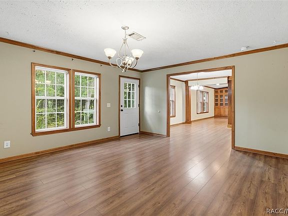 4th image of 1744 N Mooneys Point