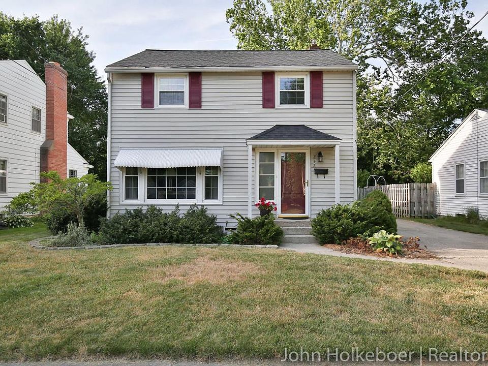 1st image of 237 Rosemary St SE
