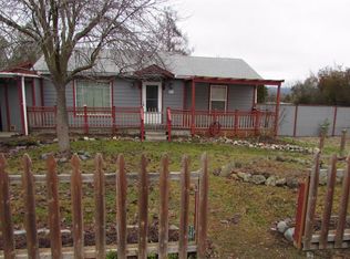 220 SW Marion Ln, Grants Pass, OR 97527