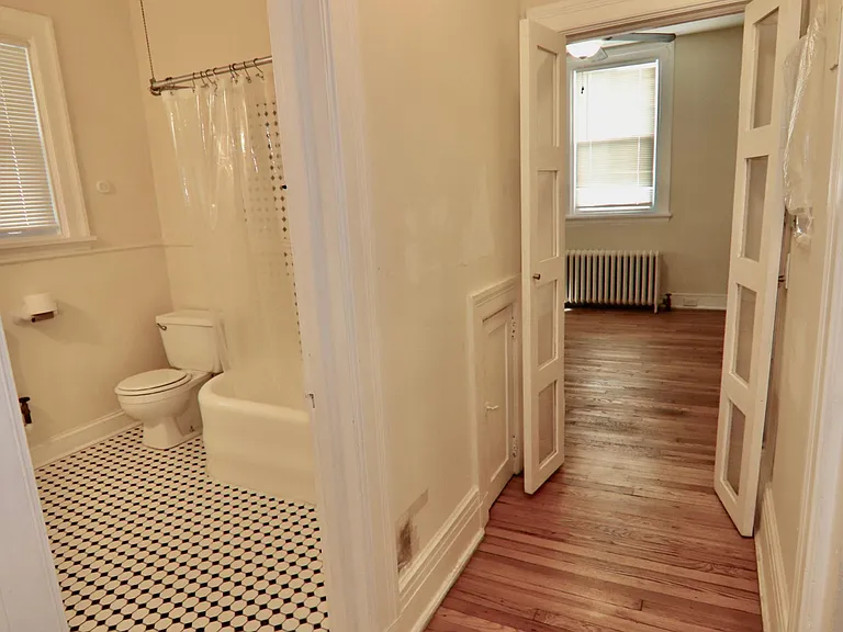 4204 Roland Ave #1 — Photo 6