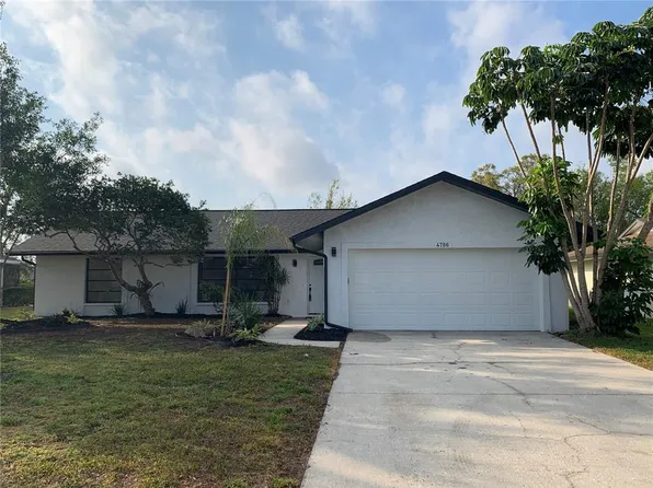 4786 Greencroft Rd, Sarasota, FL 34235