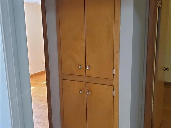 4th image of 701 Orchard St #703