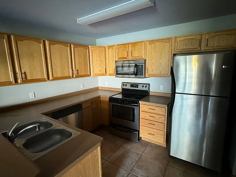 6711 Fairhaven Rd — Photo 3