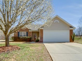 224 Woodlynn Dr, Charlotte, NC 28214