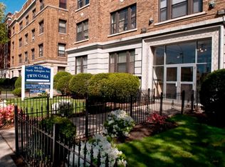 The Twin Oaks, East Orange, NJ 07017