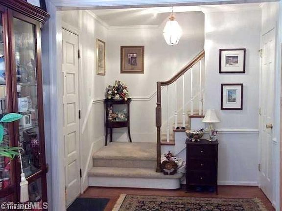 3rd image of 3200 Regents Park Ln