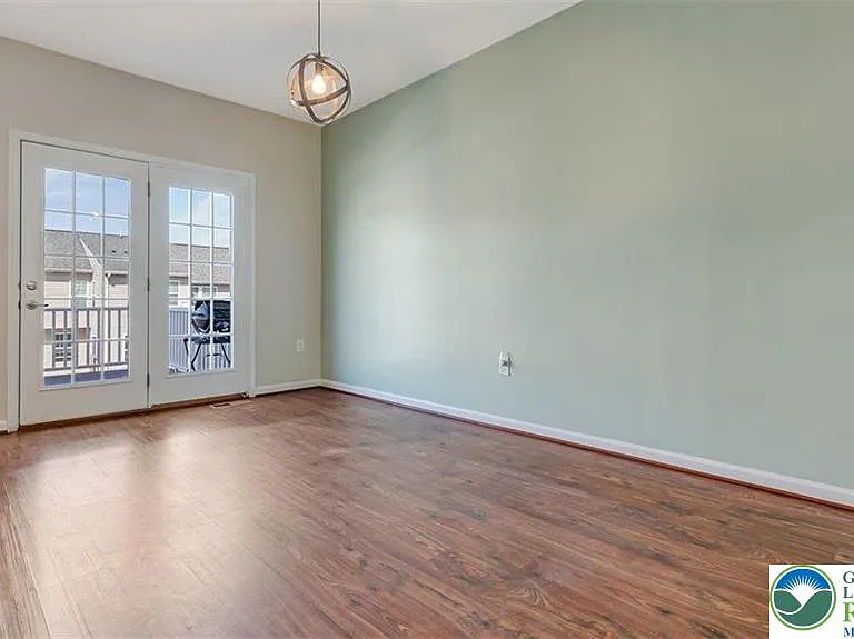10 White Rose Ln — Photo 23
