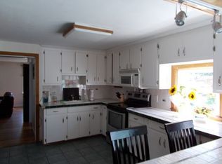 24 King Rd, Middletown, RI 02842