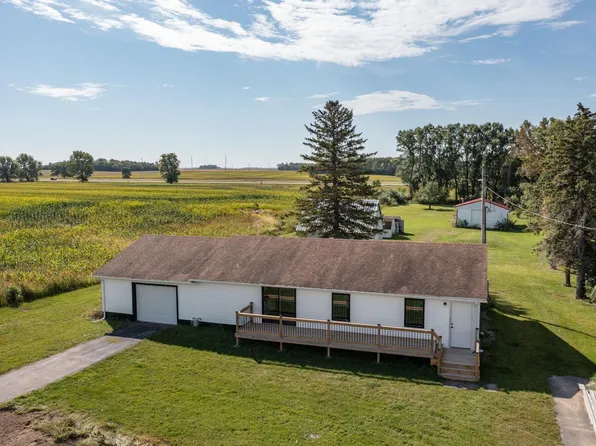 57261 220th St, Austin, MN 55912
