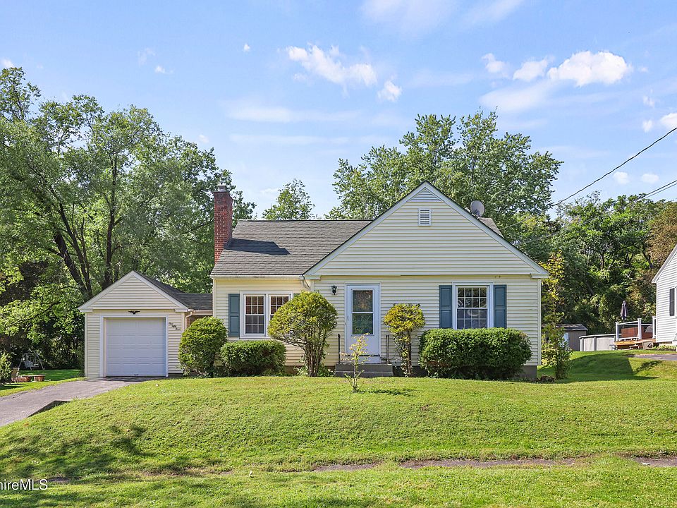 1st image of 153 Ridgeway Ave