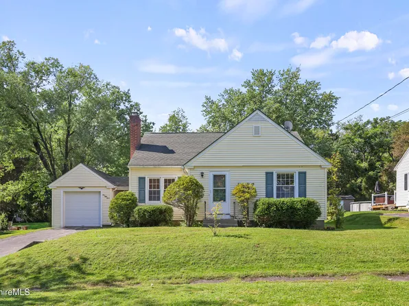 153 Ridgeway Ave, Pittsfield, MA 01201
