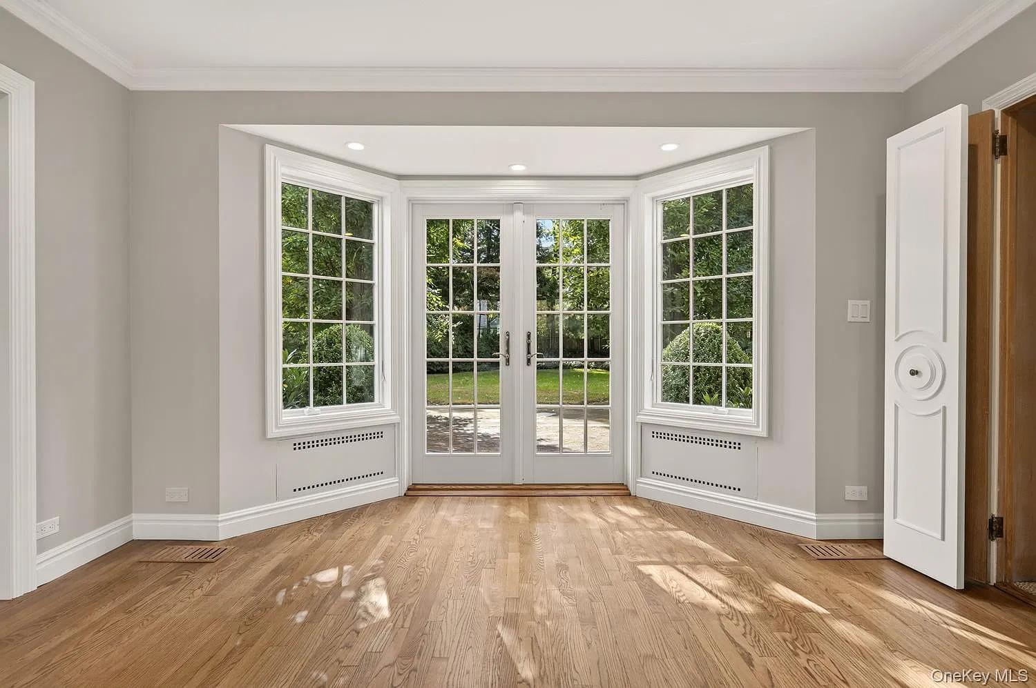 4 bed, 3.5 bath, $15,000 — Photo 3