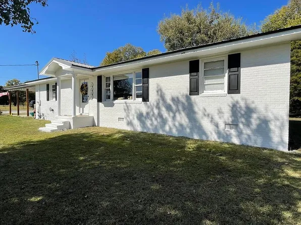 1023 Savannah Street Ext, Calhoun Falls, SC 29628