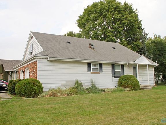 3rd image of 1015 Boone Ct