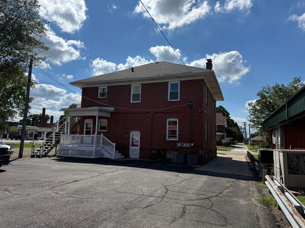 305 N Bloomington St #4