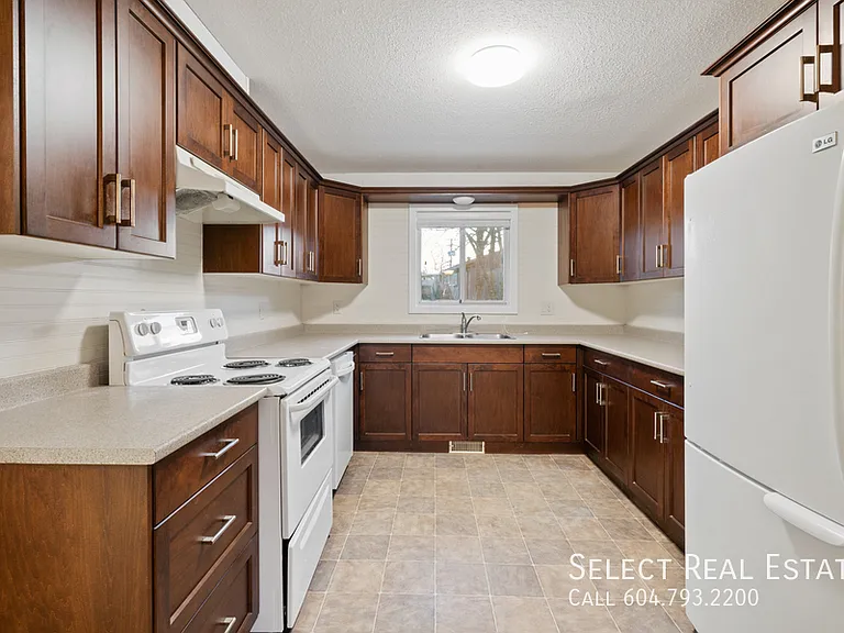 45400 Jackson St #A — Photo 3