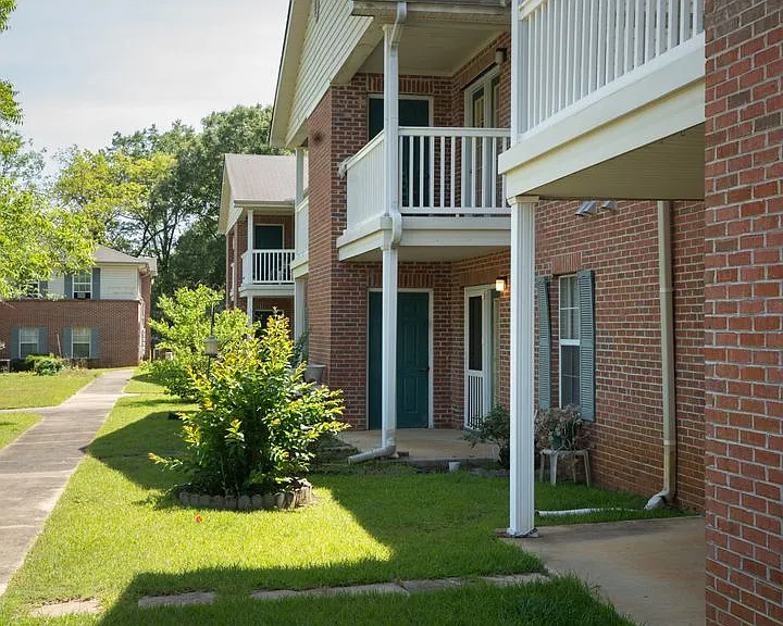 Commerce Street Manor — Photo 27