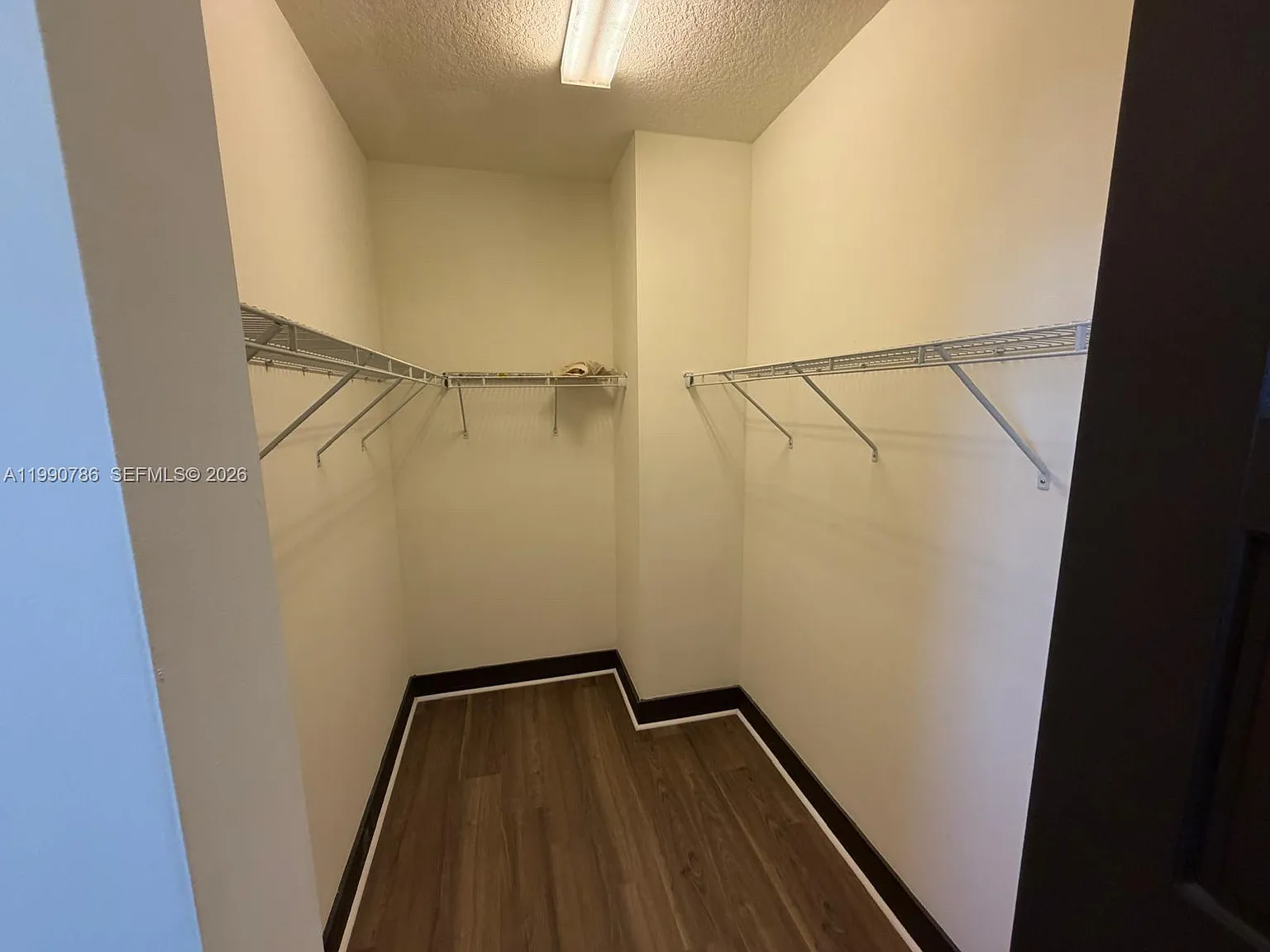 NW 161st St, Miami Lakes — Photo 4