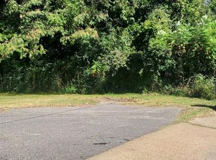 442 W Peebles Rd, Memphis, TN 38109