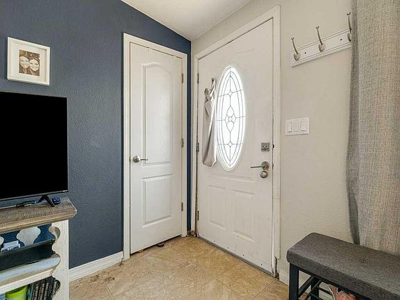 5th image of 509 Station St