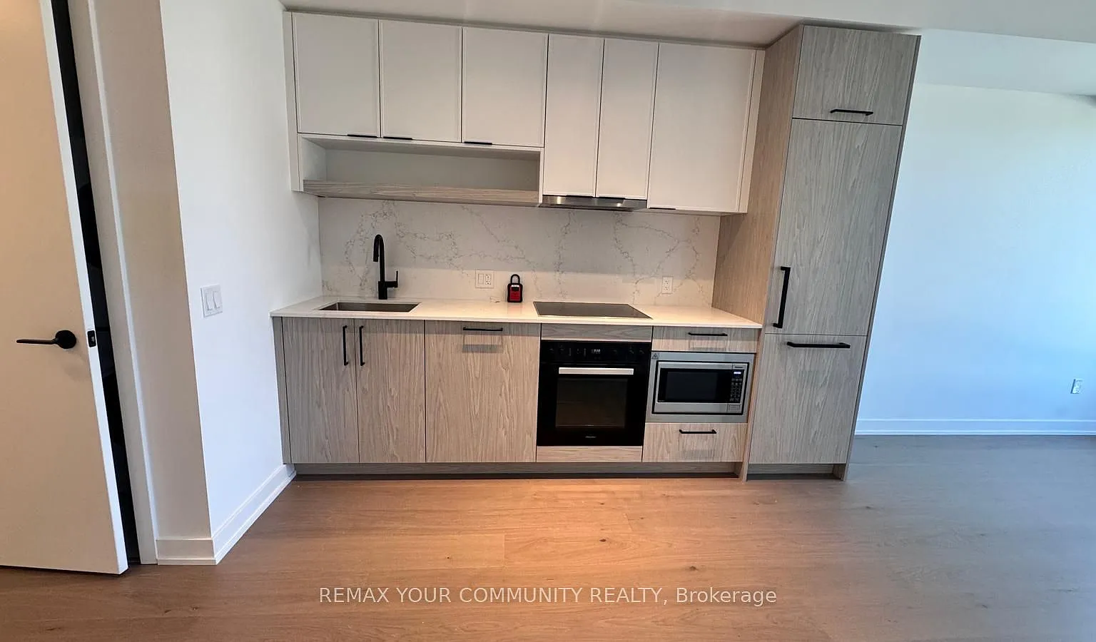 2 bed, $2,300 — Photo 4