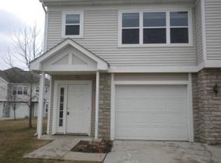 744 Fieldstone Cir W, Chelsea, MI 48118