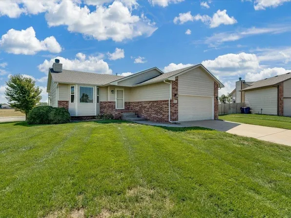 12013 W Grant Ct, Wichita, KS 67235