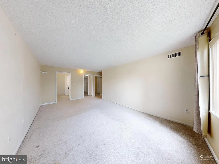 200 N Pickett St #207 — Photo 39