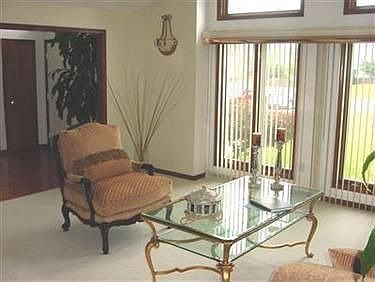 4th image of 526 Kipling Ct