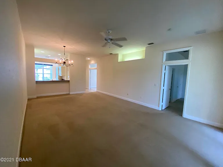 1427 Carlow Cir — Photo 6