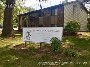 2950 Vineland Ave SE, Grand Rapids, MI 49508