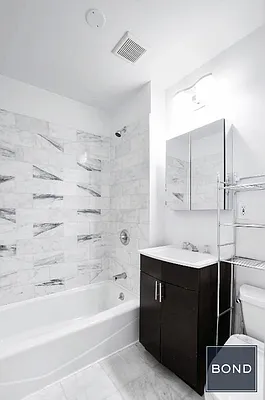 Rented by Bond New York | media 21